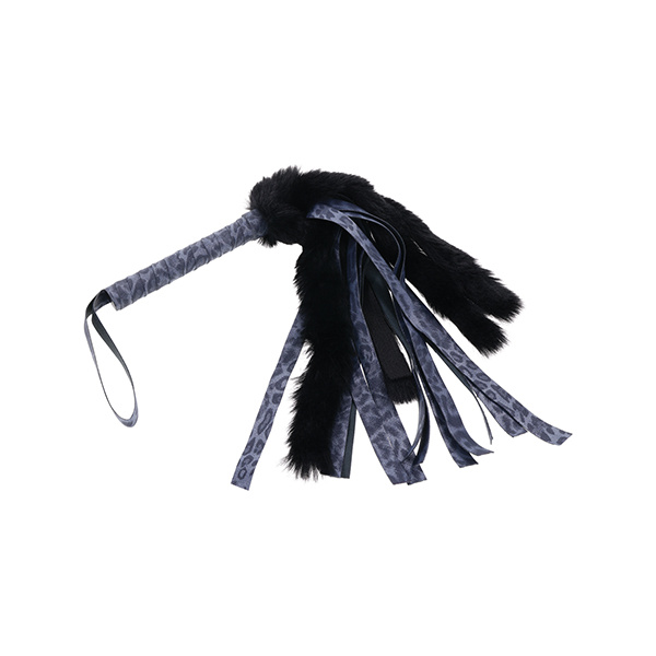 Cougar Faux Fur Flogger - Image 4